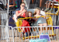 PEOPLE - January Jones mit Klein Xander am Chili Cook-Off in Malibu