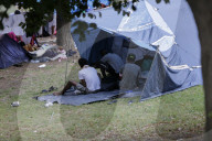 NEWS - Flüchtlinge in Como warten auf die Weiterreise