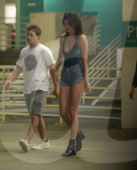PEOPLE - Kendall Jenner bummelt in Beverly Hills