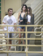 PEOPLE - Kendall Jenner bummelt in Beverly Hills