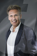 PORTRAIT - Richard Susskind