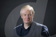 PORTRAIT - Peter Arnott 