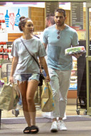 PEOPLE - Cara Santana und Jesse Metcalfe bummeln in Beverly Hills