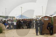 NEWS - Calais: Katastrophale Zustände im Migrantenlager