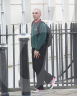 PEOPLE - Beigelegter Sorgerechtsstreit: Rocco Ritchie in London unterwegs