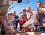 NEWS - FPÖ Kandidat auf Wahlkampftour in Lienz