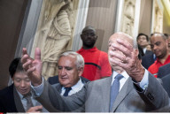 NEWS - Frankreich: Alain Juppe zu Besuch in der Chinesischen Gemeinschaft von Aubervillier