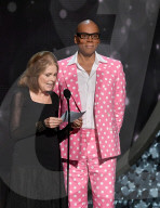 PEOPLE - Creative Emmy Awards: Die Show