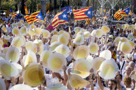 NEWS - Spanien: Hunderttausende Katalanen fordern Unabhängigkeit