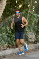 PEOPLE - Bradley Cooper hält sich mit Joggen fit