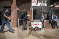 NEWS - Chicago: Crowdfunding ermöglicht 89-jährigem Eisverkäufer Ruhestand