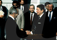 NEWS - Shimon Peres nach Schlaganfall wieder bei Bewusstsein (Archiv Bilder)
