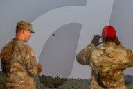 NEWS - Polen: US-Fallschirmspringer üben den Ernstfall