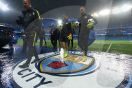 NEWS - Mega-Regen in Manchester: Fussballspiel musste abgesagt werden