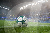 NEWS - Mega-Regen in Manchester: Fussballspiel musste abgesagt werden