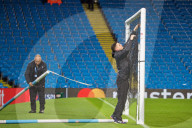 NEWS - Mega-Regen in Manchester: Fussballspiel musste abgesagt werden