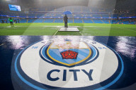 NEWS - Mega-Regen in Manchester: Fussballspiel musste abgesagt werden