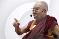 NEWS - Dalai Lama auf Tournee in Paris