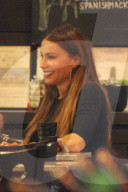 PEOPLE - Sofia Vergara und Joe Manganiello gehen in Beverly Hills essen