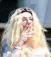 EXC - DEAD OR ALIVE SINGER PETE BURNS LOOKS UNRECOGNISABLE
