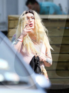EXC - DEAD OR ALIVE SINGER PETE BURNS LOOKS UNRECOGNISABLE