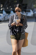 PEOPLE - Vanessa Hudgens hat vergessen den "Hosenladen" zu schliessen