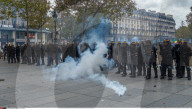 NEWS - Paris: Gewaltsame Proteste gegen Arbeitsrechts-Reform