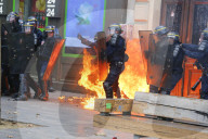 NEWS - Paris: Gewaltsame Proteste gegen Arbeitsrechts-Reform