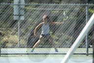 PEOPLE - Jessica Alba begleitet ihre Kinder zum Tennis