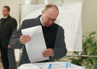 NEWS - Moskau: Parlamentswahlen mit Putin und Medwedev