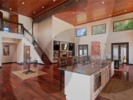 PEOPLE -  Lana Del Rey hat sich ein neues Haus in Hollywood gekauft 