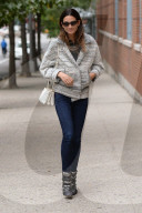 Lily Aldridge Smiles and Waves For The Cameras While Leaving the Gym