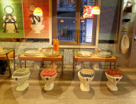 FEATURE - Was für ein Scheiss: Asiatisches Restaurant macht auf Toilette