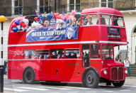 NEWS - Der "Stop Trump Bus" kurvt durch London