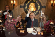 PEOPLE - Cohen, DiCaprio, Lewis und Co. bei Martin Scorsese Friard Club Icon Award
