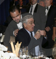 PEOPLE - Cohen, DiCaprio, Lewis und Co. bei Martin Scorsese Friard Club Icon Award