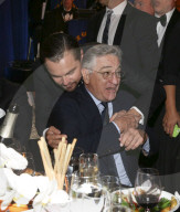 PEOPLE - Cohen, DiCaprio, Lewis und Co. bei Martin Scorsese Friard Club Icon Award