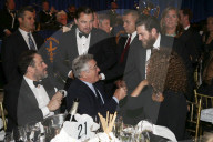 PEOPLE - Cohen, DiCaprio, Lewis und Co. bei Martin Scorsese Friard Club Icon Award