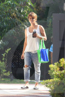 PEOPLE - Halle Berry wirkt etwas blass