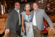 PEOPLE - Promis feiern auf der Wiesen am Oktoberfest