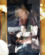 PEOPLE - Charlize Theron auf dem Set zu "Tully" in Vancouver