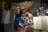 PEOPLE - Pixie Lott wird von Fans herzlich in Brasilien empfangen