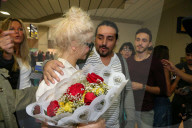 PEOPLE - Pixie Lott wird von Fans herzlich in Brasilien empfangen