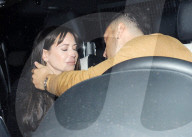 EXKLUSIV - Nicht sehr harmonisch: Mesut Oezil und Mandy Capristo nachts in London unterwegs