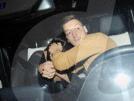 EXKLUSIV - Nicht sehr harmonisch: Mesut Oezil und Mandy Capristo nachts in London unterwegs