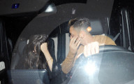 EXKLUSIV - Nicht sehr harmonisch: Mesut Oezil und Mandy Capristo nachts in London unterwegs