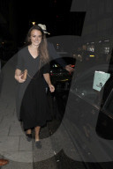 PEOPLE - Lady in Black: Keira Knightley in London unterwegs