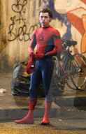 PEOPLE - Tom Holland auf dem Set zu "Spiderman: Homecoming"