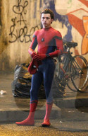 PEOPLE - Tom Holland auf dem Set zu "Spiderman: Homecoming"