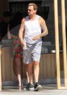 PEOPLE - Sean Stewart in Beverly HIlls unterwegs